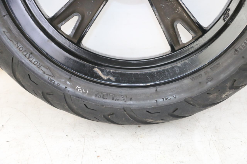 photo de VOORVELG PEUGEOT KISBEE 2T 50 (2010 - 2017) - Kenmerkende details