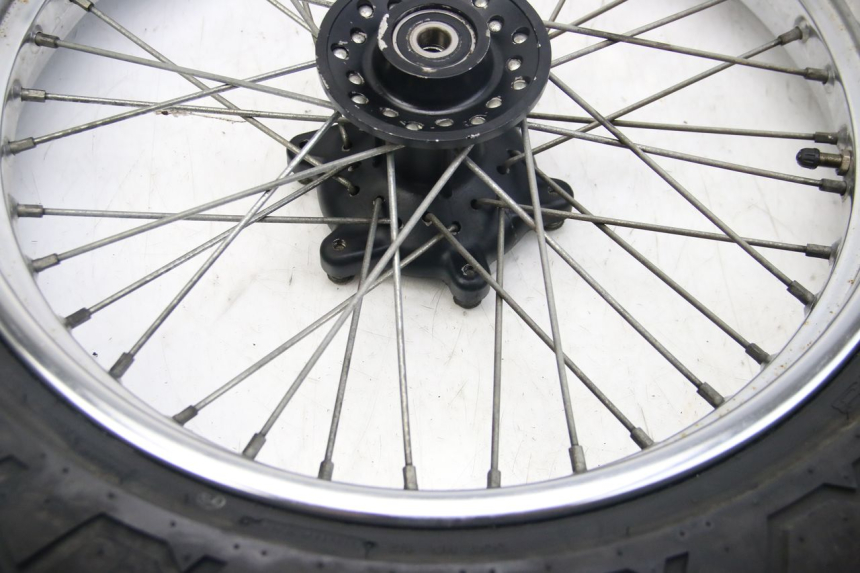 photo de VOORVELG HYOSUNG RT KARION 125 (2003 - 2007) - Zoom op componenten