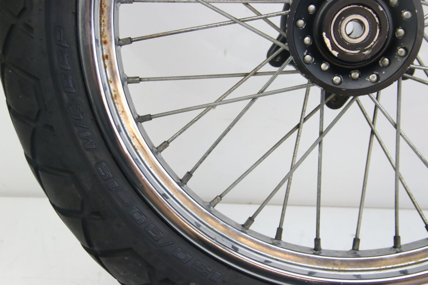 photo de VOORVELG HYOSUNG RT KARION 125 (2003 - 2007) - Bevestigingspunten