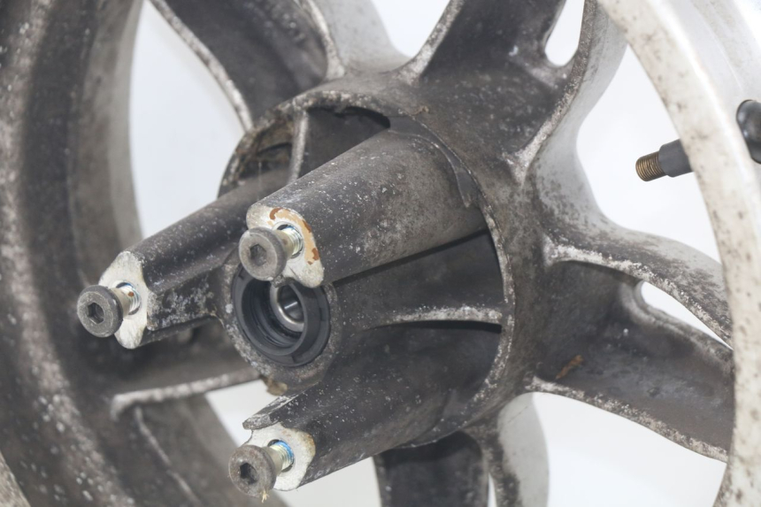 photo de VOORVELG DAELIM S2 125 (2006 - 2007) - Bevestigingspunten