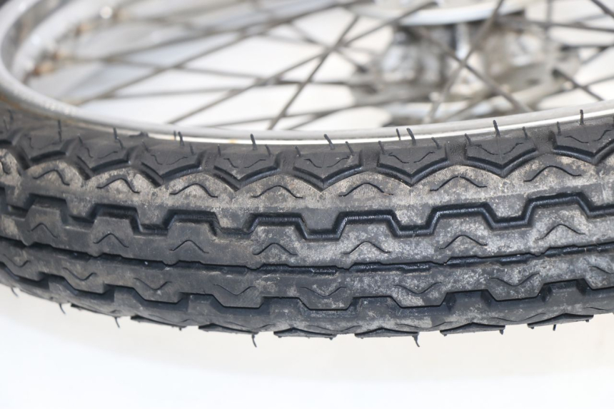 photo de VOORVELG SUZUKI GN 125 (1997 - 2000) - Detail van het onderdeel