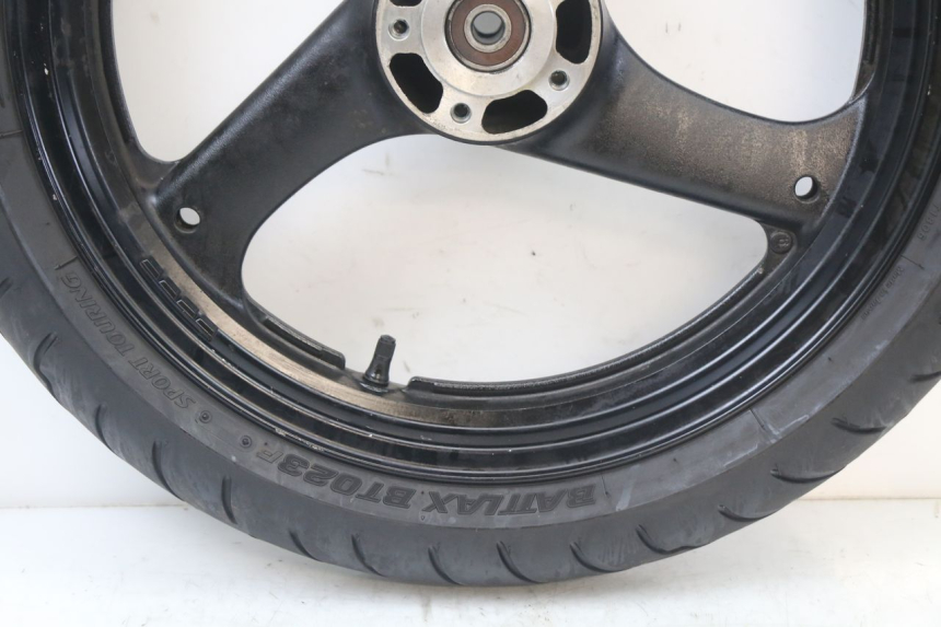 photo de VOORVELG SUZUKI GS F 500 (2004 - 2007) - Kenmerkende details