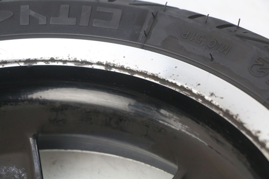 photo de VOORVELG PIAGGIO VESPA GTS IGET ABS 125 (2017 - 2023) - Zoom op gebruiksstaat