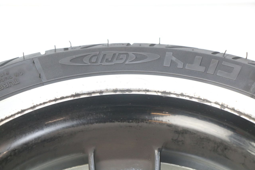 photo de VOORVELG PIAGGIO VESPA GTS IGET ABS 125 (2017 - 2023) - Technische close-up