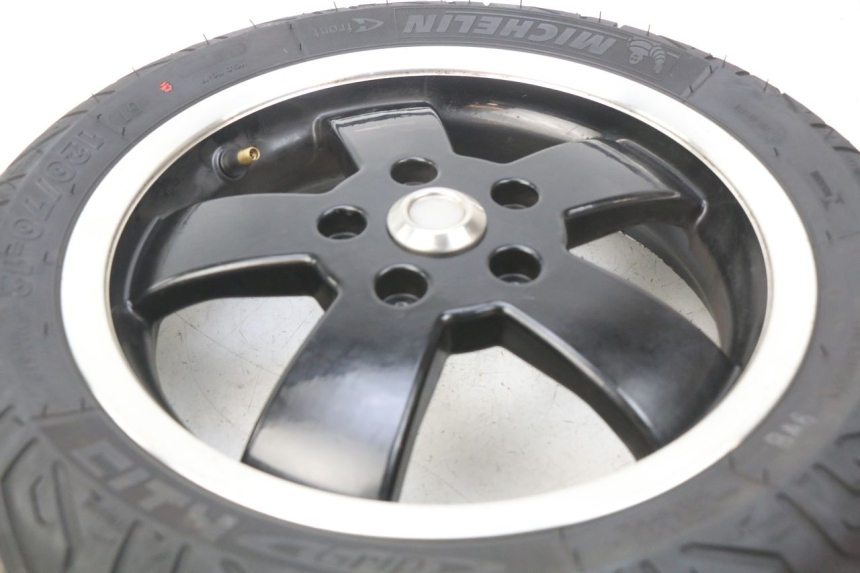 photo de VOORVELG PIAGGIO VESPA GTS IGET ABS 125 (2017 - 2023) - Bevestigingspunten