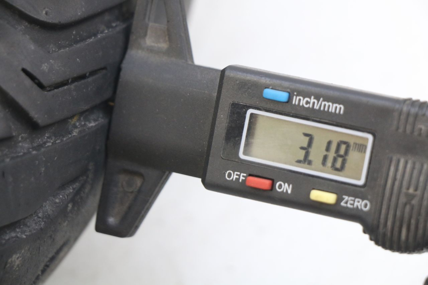 photo de VOORVELG PIAGGIO VESPA LXV 125 (2006 - 2009) - Zoom op gebruiksstaat