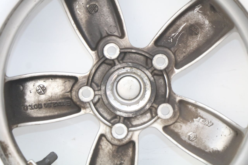 photo de VOORVELG PIAGGIO VESPA PRIMAVERA 2T 50 (2013 - 2018) - Gecontroleerd onderdeel