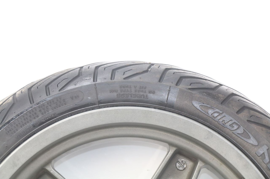 photo de VOORVELG PIAGGIO X7 125 (2007 - 2013) - Zoom op componenten