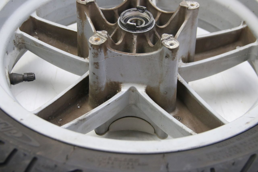 photo de VOORVELG PIAGGIO X8 125 (2004 - 2007) - Bevestigingspunten