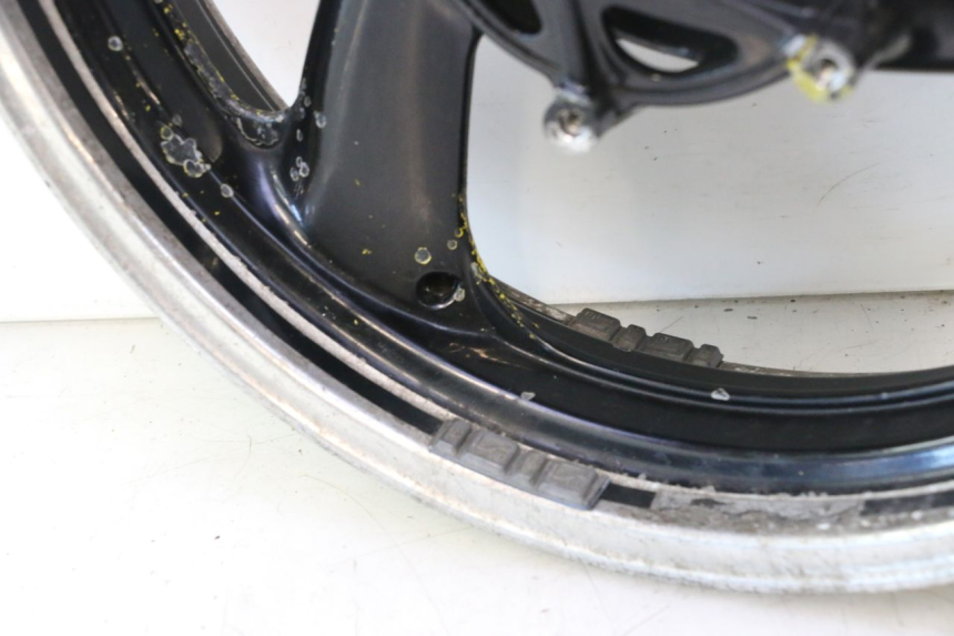 photo de VOORWIELVELG YAMAHA XJR 1300 (1998 - 2002) - Visuele inspectie