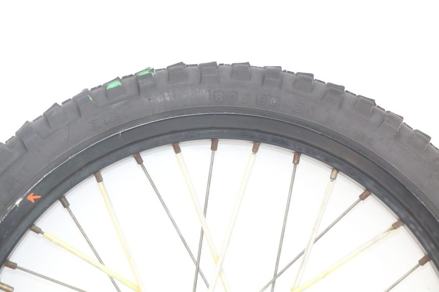 photo de VOORVELG PEUGEOT XP6 50 (2006 - 2011) - Focus op structuur