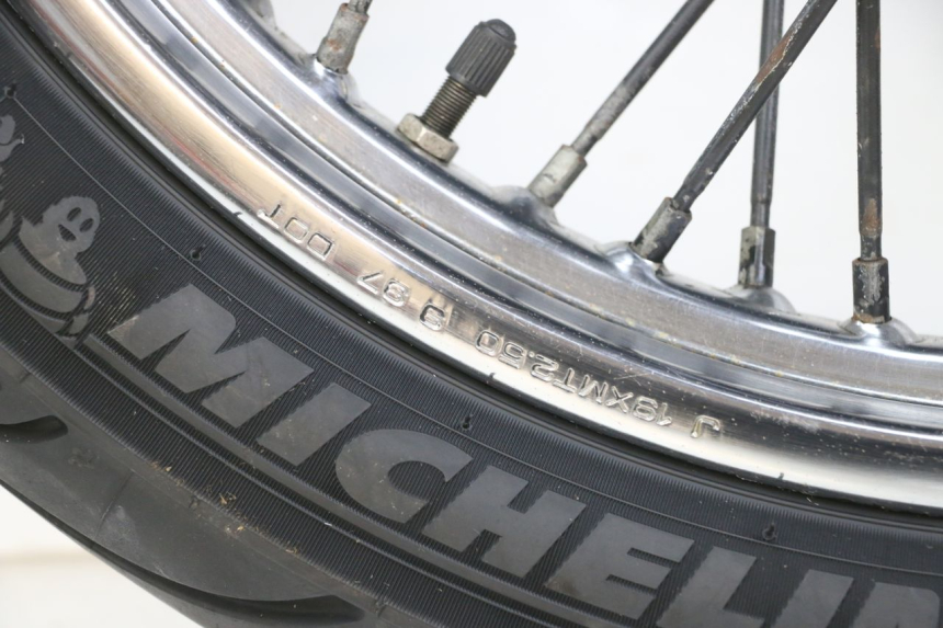 photo de VOORVELG YAMAHA XVS DRAG STAR DRAGSTAR 650 (1997 - 2007) - Kenmerkende details