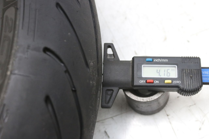 photo de VOORVELG YAMAHA YZF R1 1000 (2007 - 2008) - Detailaanzicht