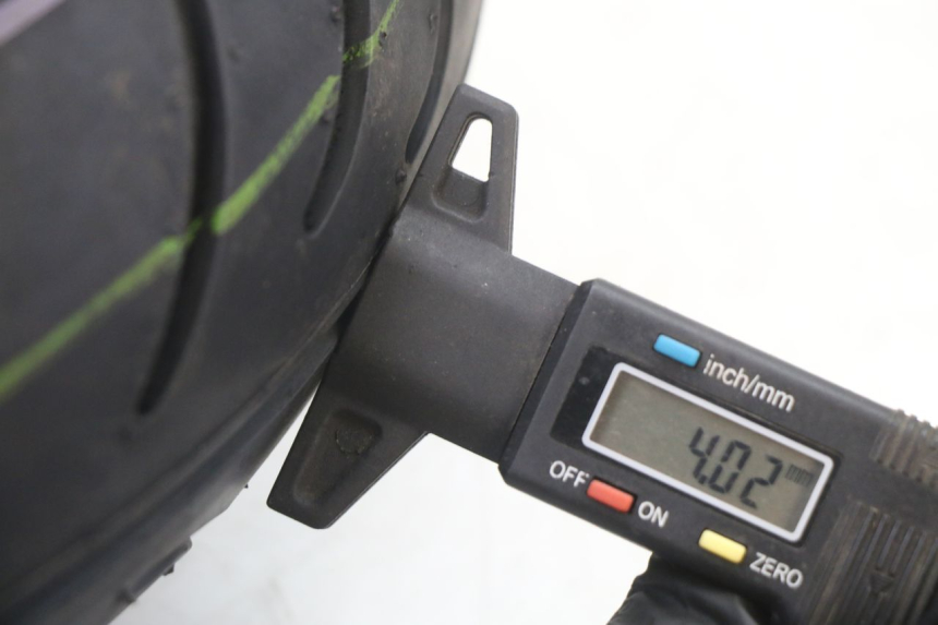 photo de VOORVELG EN BAND KYMCO AGILITY 4T 50 (2005 - 2018) - Detailaanzicht