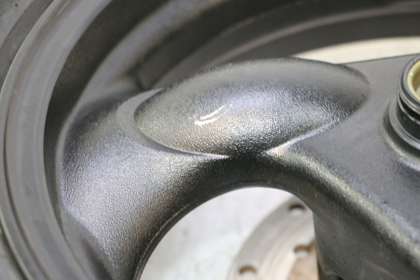 photo de VOORVELG EN BAND KYMCO AGILITY 4T 50 (2018 - 2022) - Technische close-up