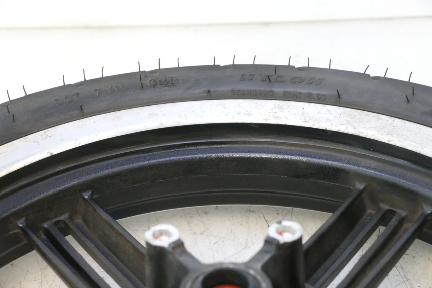 photo de VOORVELG EN BAND KYMCO AGILITY CITY 16P 125 (2015 - 2024) - Kenmerkende details