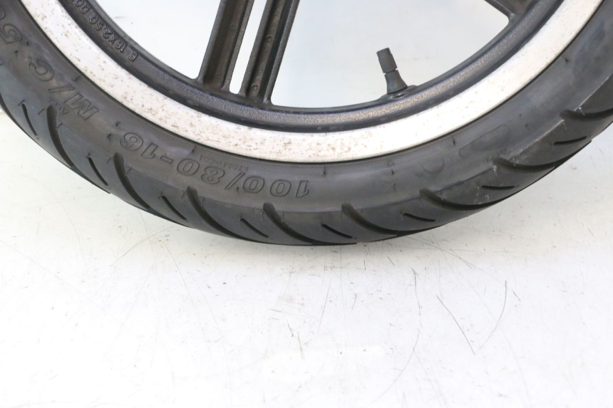 photo de VOORVELG EN BAND KYMCO AGILITY CITY 16P 125 (2015 - 2024) - Bevestigingspunten