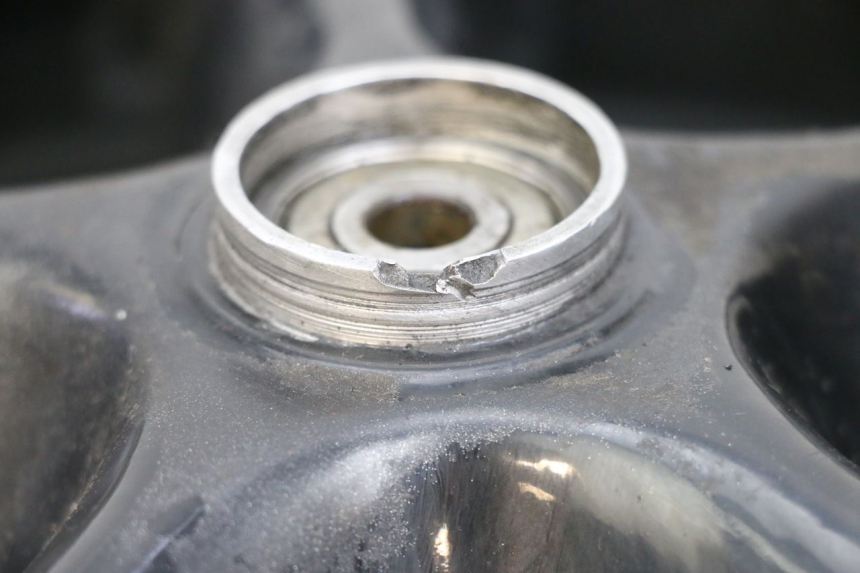 photo de VOORVELG EN BAND MBK BOOSTER SPIRIT 50 (2004 - 2017) - Bevestigingspunten