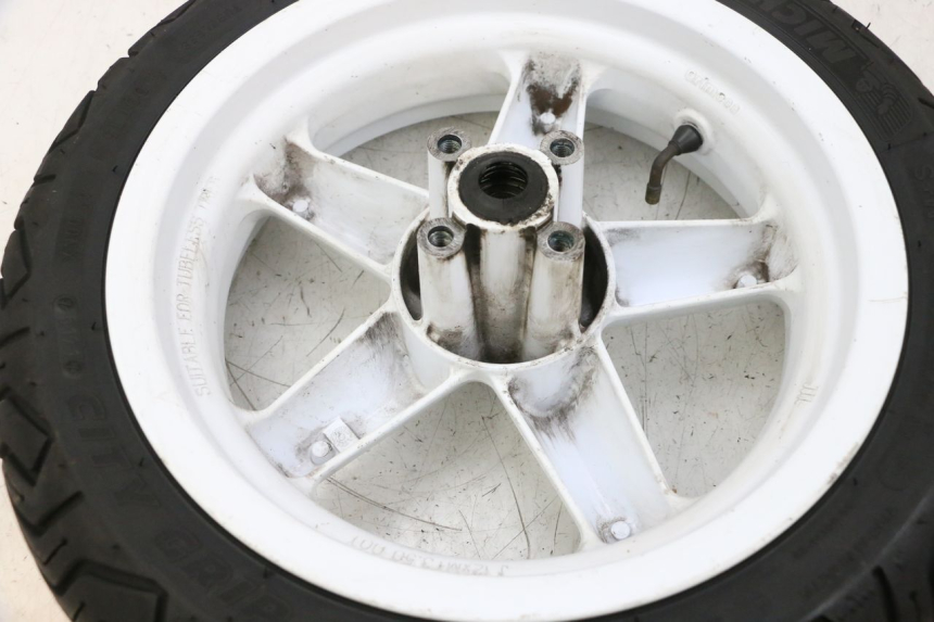 photo de VOORVELG EN BAND MBK BOOSTER SPIRIT NAKED 50 (2004 - 2017) - Bevestigingspunten