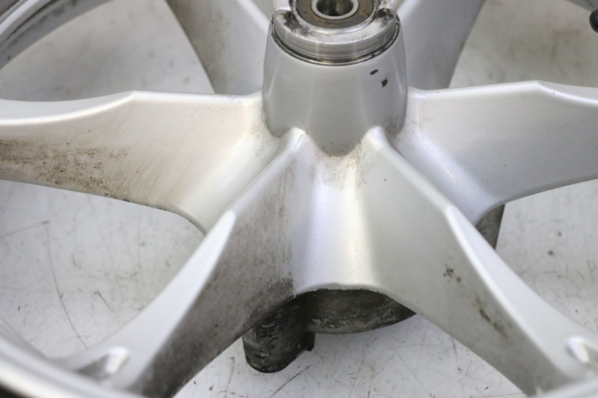 photo de VOORVELG EN BAND SUZUKI BURGMAN 125 (2007 - 2014) - Zoom op gebruiksstaat