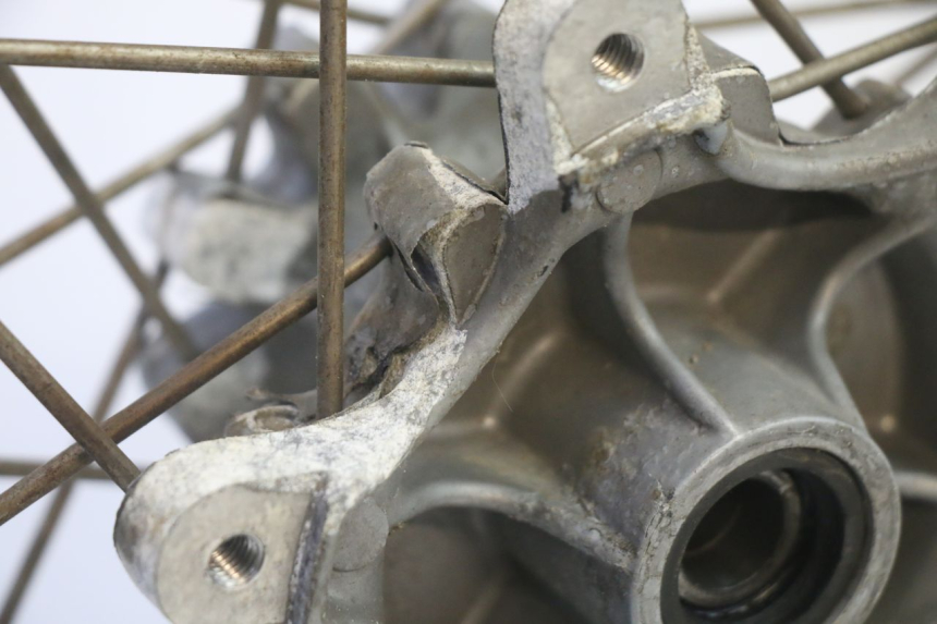 photo de VOORVELG EN BAND APRILIA ETX 125 (1998 - 2002) - Kenmerkende details