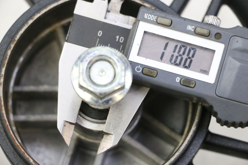 photo de VOORVELG EN BAND SEGWAY NINEBOT F65I 1 - Detail van het onderdeel