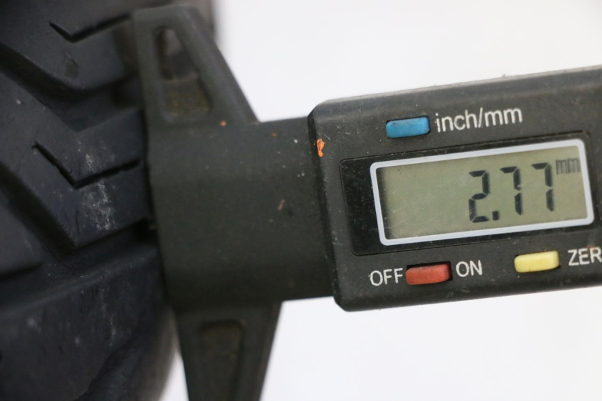 photo de VOORVELG EN BAND HONDA FES S-WING SWING ABS 125 (2007 - 2015) - Zoom op gebruiksstaat