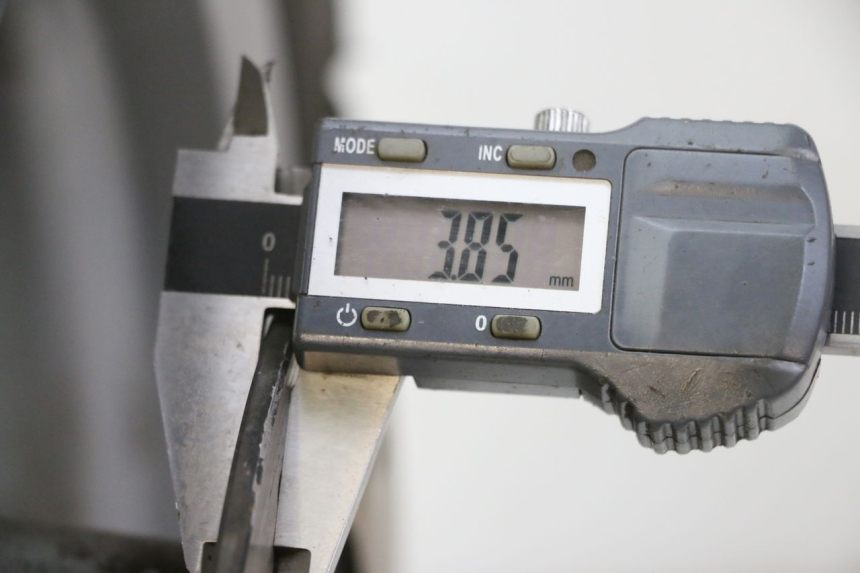 photo de VOORVELG EN BAND PIAGGIO FLY 2T 50 (2004 - 2017) - Andere kijkhoek