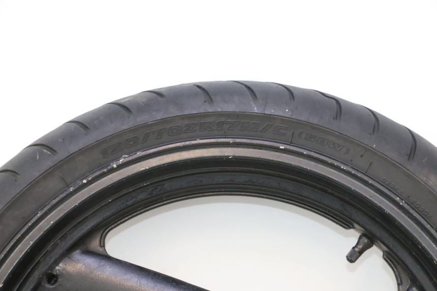 photo de VOORVELG EN BAND YAMAHA FZS FAZER 600 (2001 - 2003) - Detailaanzicht