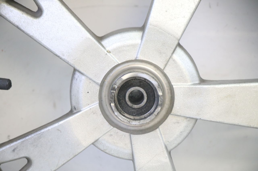 photo de VOORVELG EN BAND PEUGEOT KISBEE 4T 50 (2018 - 2022) - Andere kijkhoek