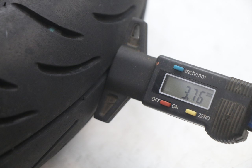 photo de VOORVELG EN BAND PEUGEOT KISBEE 4T 50 (2018 - 2022) - Visuele inspectie