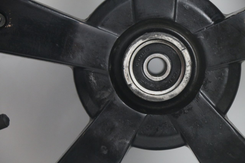 photo de VOORVELG EN BAND PEUGEOT KISBEE 4T 50 (2018 - 2022) - Andere kijkhoek