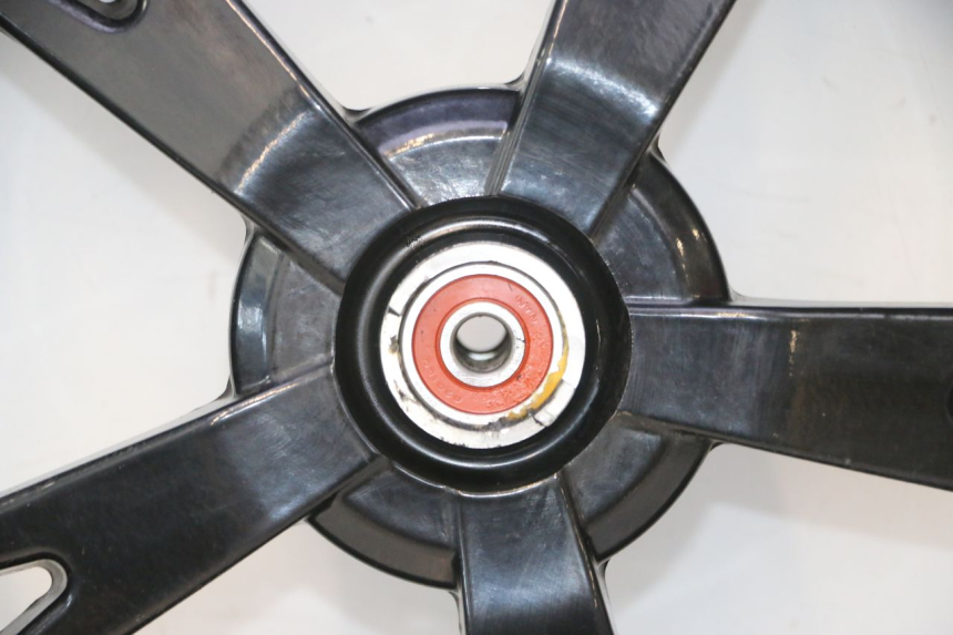 photo de VOORVELG EN BAND PEUGEOT KISBEE 4T 50 (2023 - 2026) - Alternatieve hoek