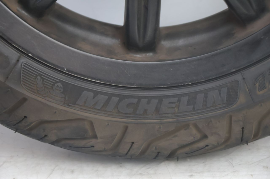 photo de VOORVELG EN BAND PIAGGIO MP3 500 (2011 - 2015) - Kenmerkende details
