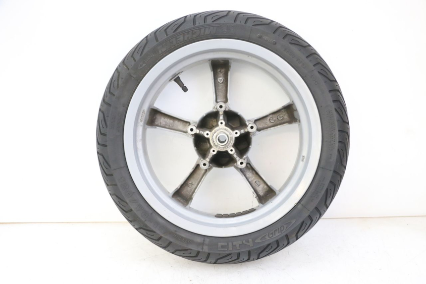 photo de VOORVELG EN BAND PEUGEOT SATELIS 125 (2013 - 2018) - Bevestigingspunten