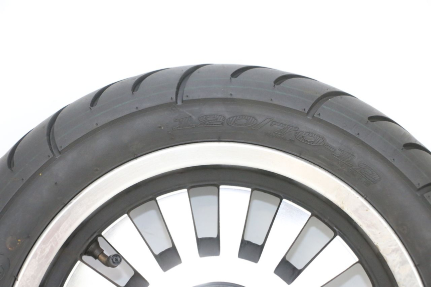 photo de VOORVELG EN BAND EFUN PUSA 1 - Gecontroleerd onderdeel