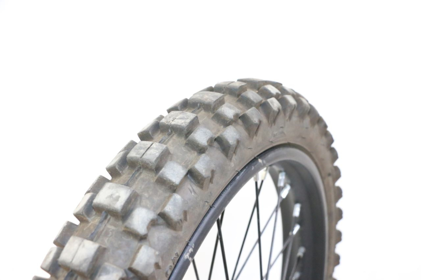 photo de VOORVELG EN BAND APOLLO RFZ 125 - Detail van het onderdeel