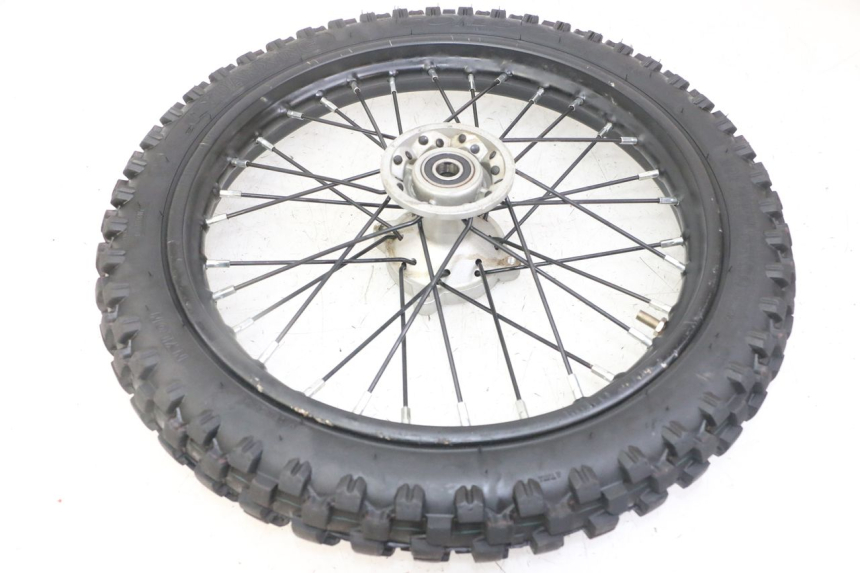 photo de VOORVELG EN BAND APOLLO RXF 125 - Detail van het onderdeel