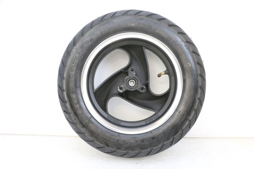 photo de VOORVELG EN BAND JM MOTORS SANTANA EVO 50 (2024 - 2026) - Bevestigingspunten