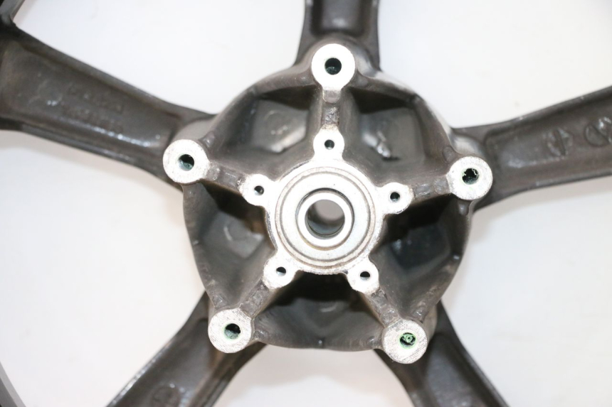 photo de VOORVELG EN BAND PEUGEOT SATELIS 125 (2013 - 2018) - Kenmerkende details