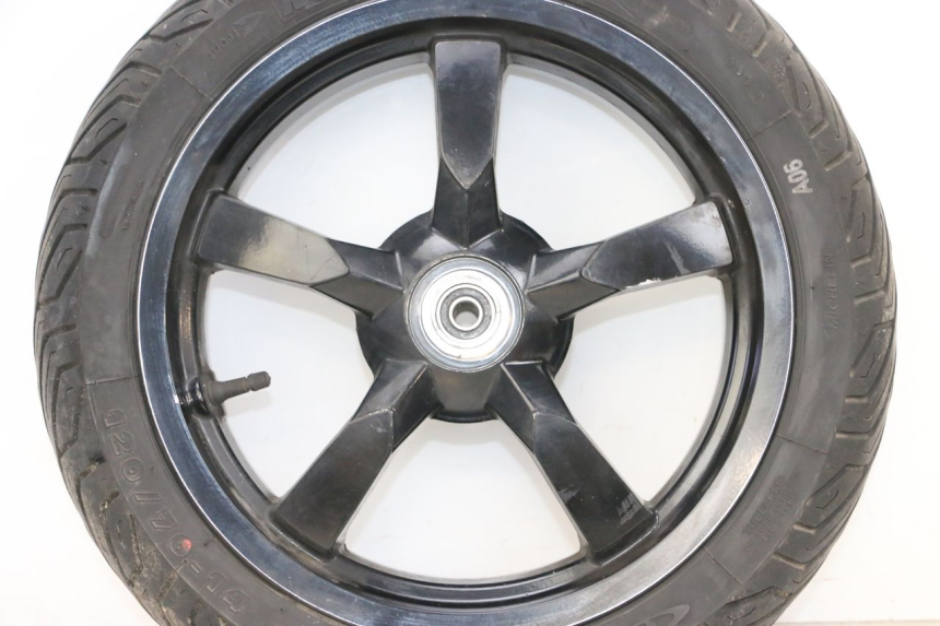 photo de VOORVELG EN BAND PEUGEOT SATELIS 125 (2013 - 2018) - Zoom op componenten