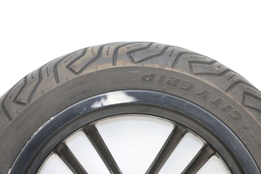 photo de VOORVELG EN BAND PEUGEOT SPEEDFIGHT 4 4T EFI 50 (2021 - 2025) - Focus op structuur