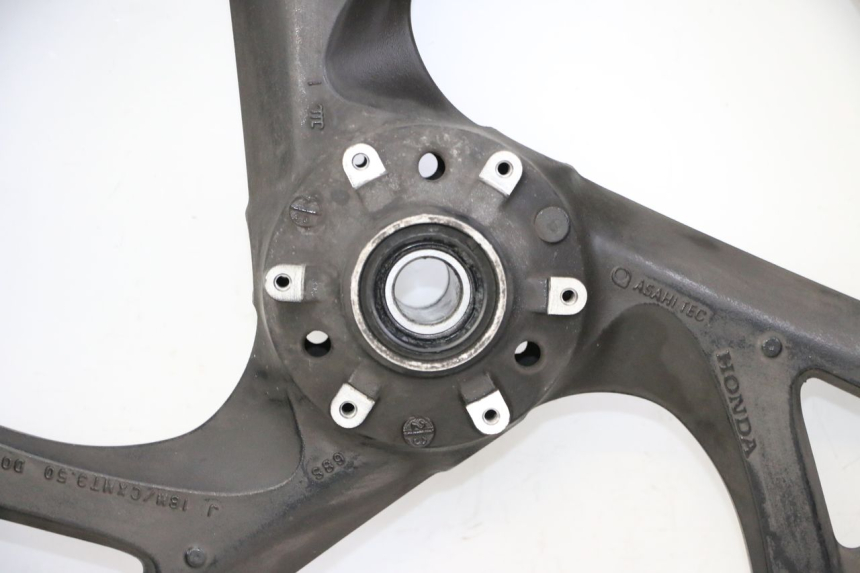 photo de VOORVELG EN BAND HONDA ST PAN EUROPEAN 1300 (2002 - 2013) - Detailaanzicht
