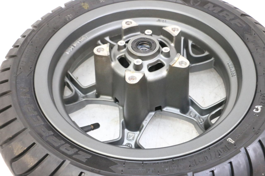 photo de VOORVELG EN BAND APRILIA SXR 50 (2021 - 2023) - Andere kijkhoek