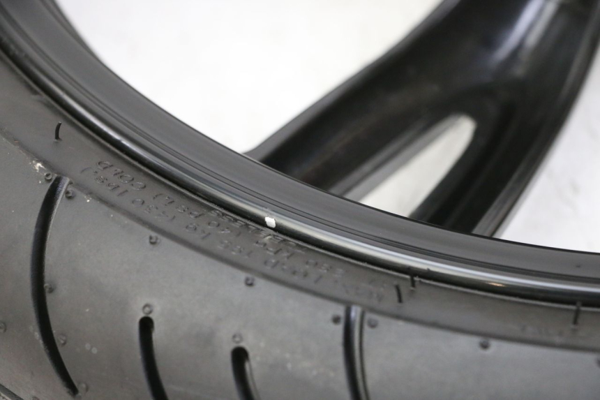 photo de VOORVELG EN BAND PEUGEOT TWEET 4T 50 (2023 - 2025) - Technische close-up