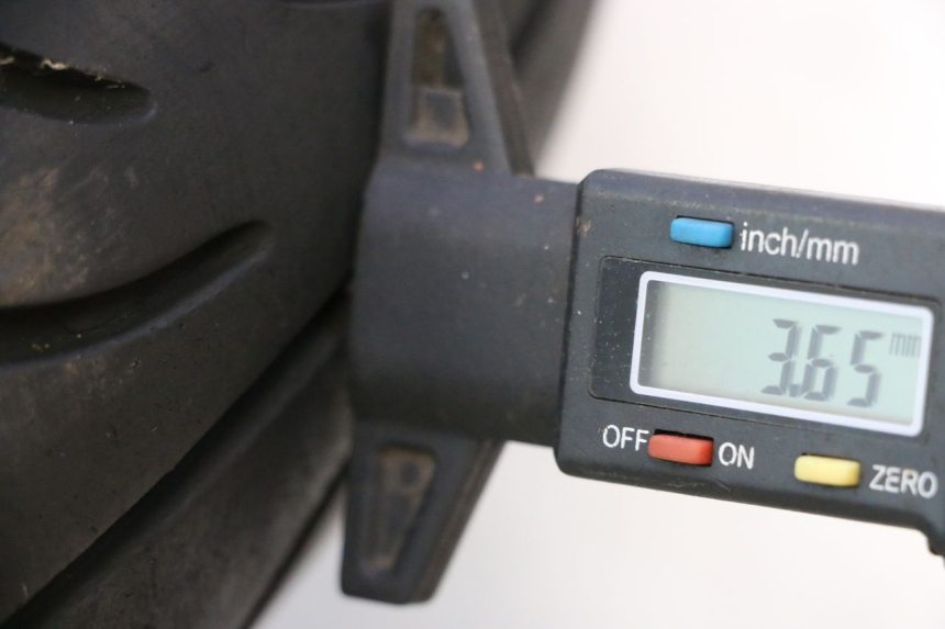 photo de VOORVELG EN BAND YAMAHA XMAX X-MAX 125 (2006 - 2009) - Detail van het onderdeel
