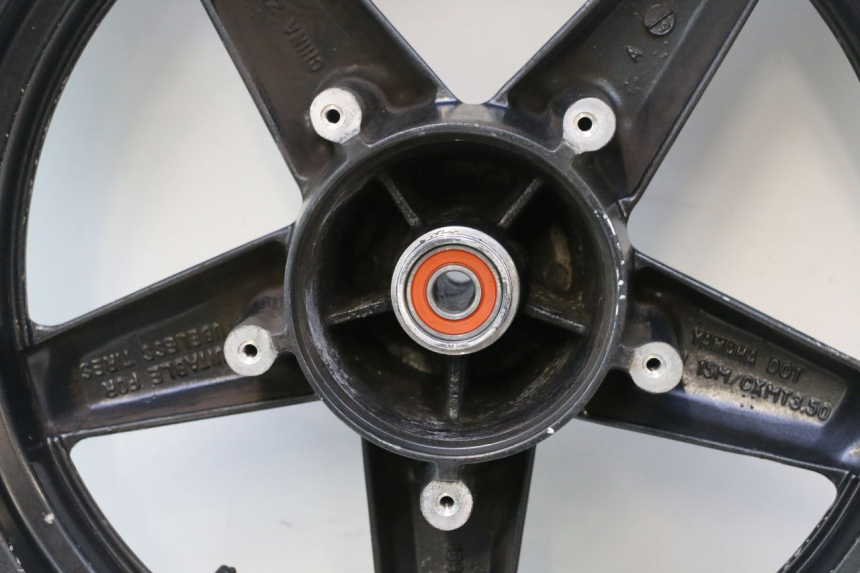 photo de VOORVELG EN BAND YAMAHA XMAX X-MAX 125 (2006 - 2009) - Detailaanzicht