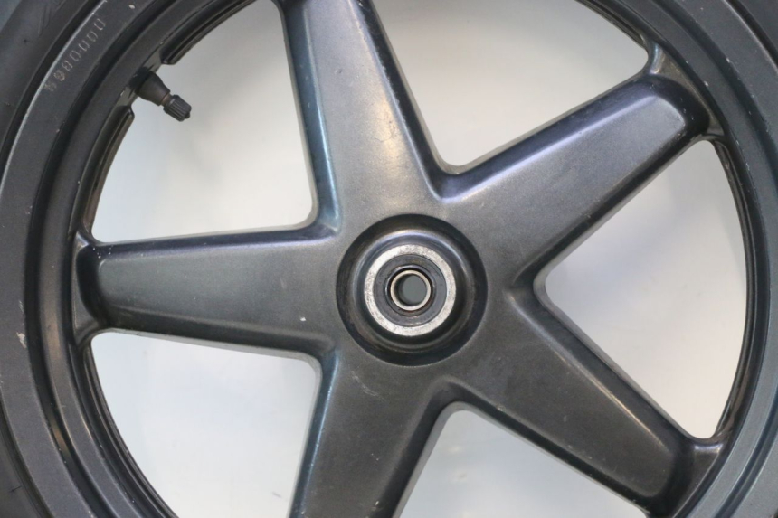 photo de VOORVELG EN BAND YAMAHA XMAX X-MAX 125 (2006 - 2009) - Focus op structuur