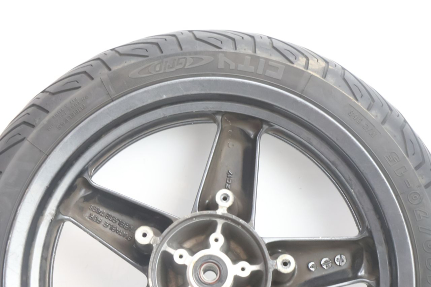 photo de VOORVELG EN BAND YAMAHA X-MAX XMAX 125 (2010 - 2013) - Kenmerkende details