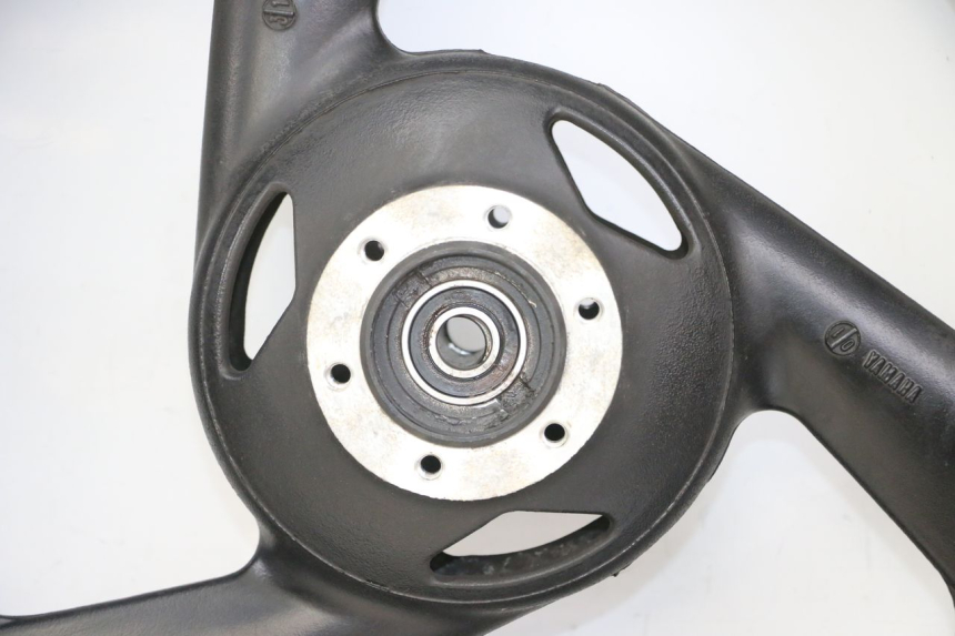 photo de VOORVELG EN BAND YAMAHA FZS FAZER 600 (2001 - 2003) - Detailaanzicht